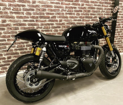 Triumph Customized Thruxton 1200 RS!